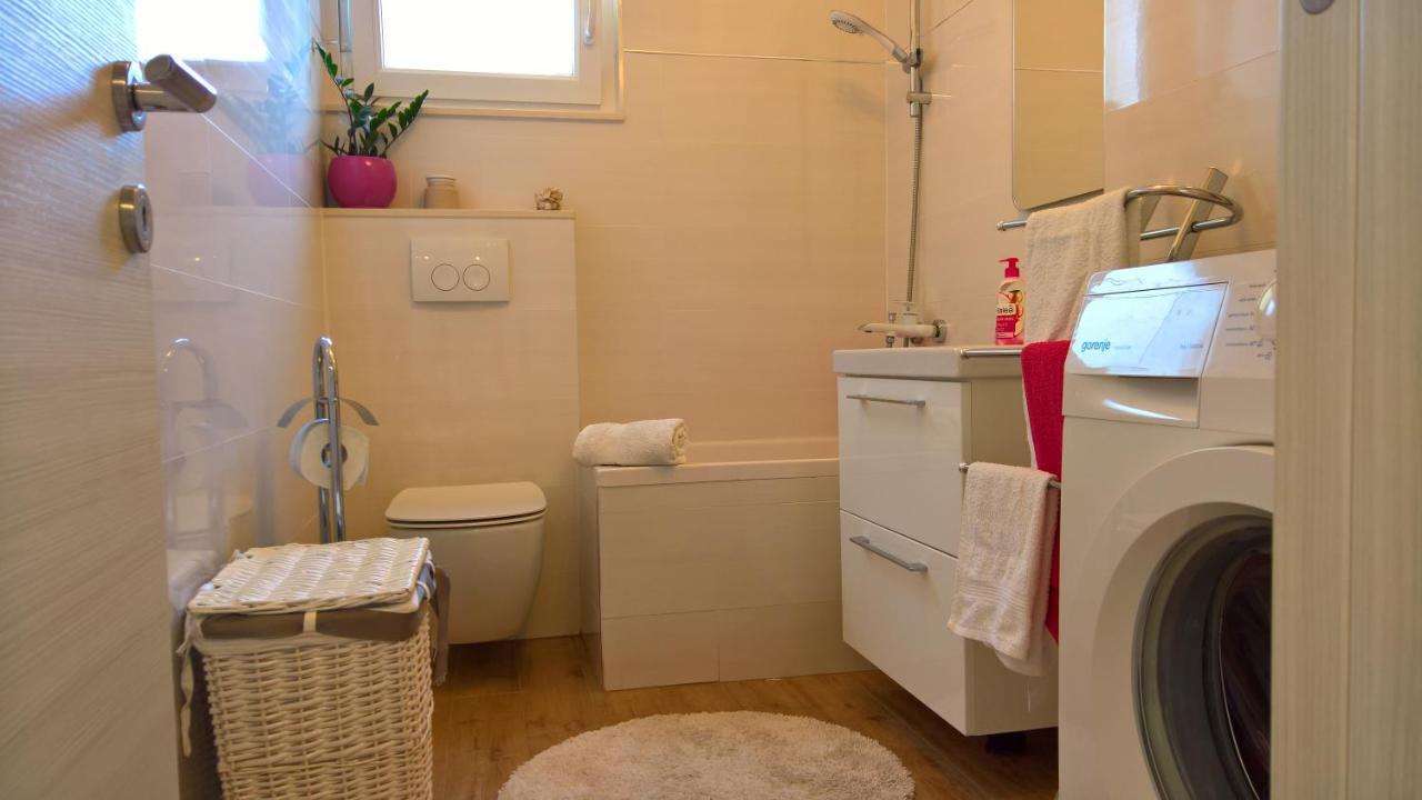Apartment Nives Opatija Luaran gambar